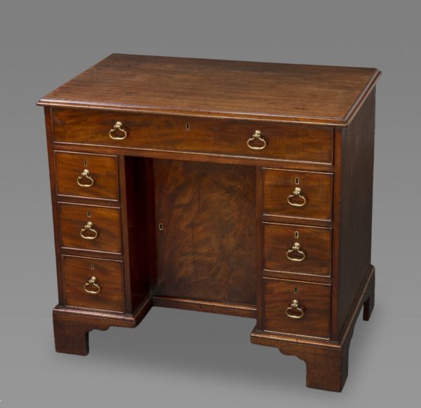 George III Mahogany Kneehole Desk of Exceptional Quality